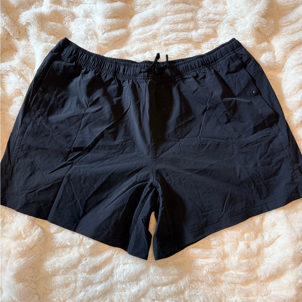 REI Active Pursuits 6” Shorts
